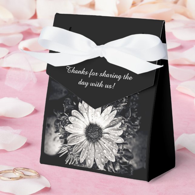 Ballotins Fleur de marguerite noire et blanche (Mariage)