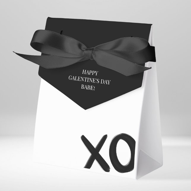 Ballotins Joyeux Galentine's Day XOXO noir blanc moderne (Happy Galentine's Day XOXO Black White Modern Favor Boxes)