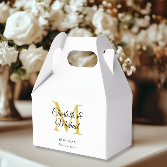 Ballotins Mariage de monogramme blanc élégant (White Elegant Monogram Wedding Favor Boxes, white, yellow, with your name and date.)