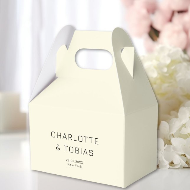 Ballotins Mariage simple et élégant (Simple, elegant wedding favor boxes with your name and date.)