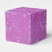 Motif floral complexe damassé pourpre fuchsia
