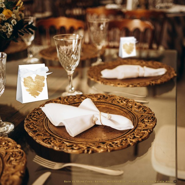 Ballotins Née pour briller Boîte de faveur blanche (Born to Shine Favor Boxes designd by Poet Adiela Akoo. Browse my store 4 more fab finds 4 your event)