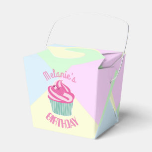 Ballotins Petit gâteau rose fait sur commande d'anniversair