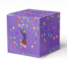 Pom-pom girl, violet et ballons