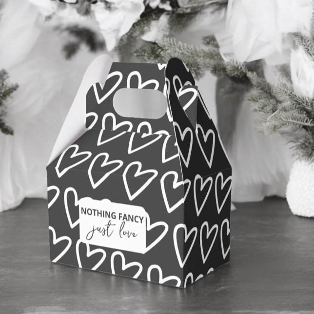 Ballotins Rien de fantaisie Juste Amour Motif Mariage (Nothing Fancy Just Love Heart Pattern Wedding Favor Boxes from Ricaso. Dark grey & white design)