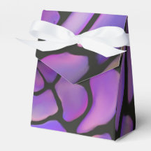 Sac cadeau pourpre en pierre avec cou