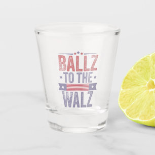 Ballz bei den Wahlen 2024 in Walz Harris Waltz Schnapsglas