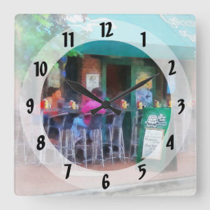 Baltimore - Happy Hour in Fells Point Quadratische Wanduhr
