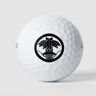 Bambus- und Riedhut im Kreis Golfball
