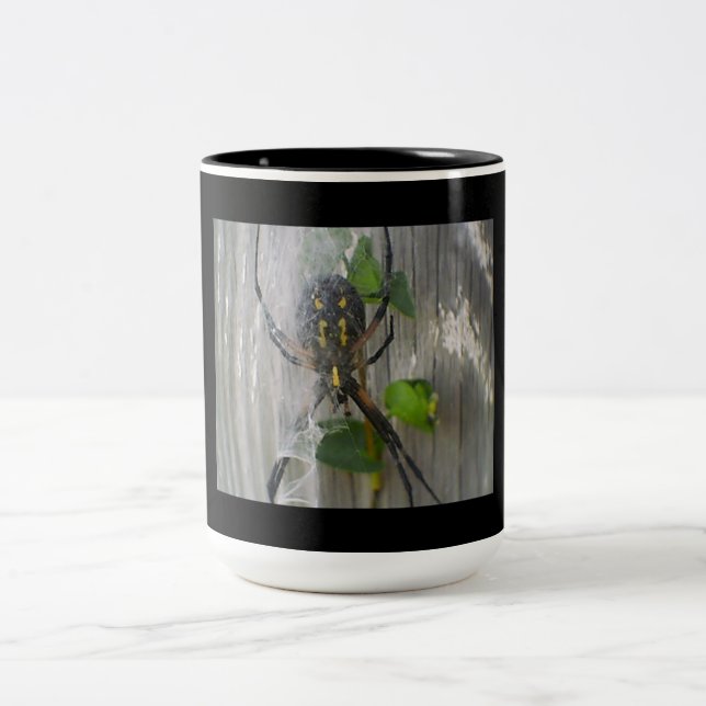 Banana Spider Zweifarbige Tasse (Mittel)