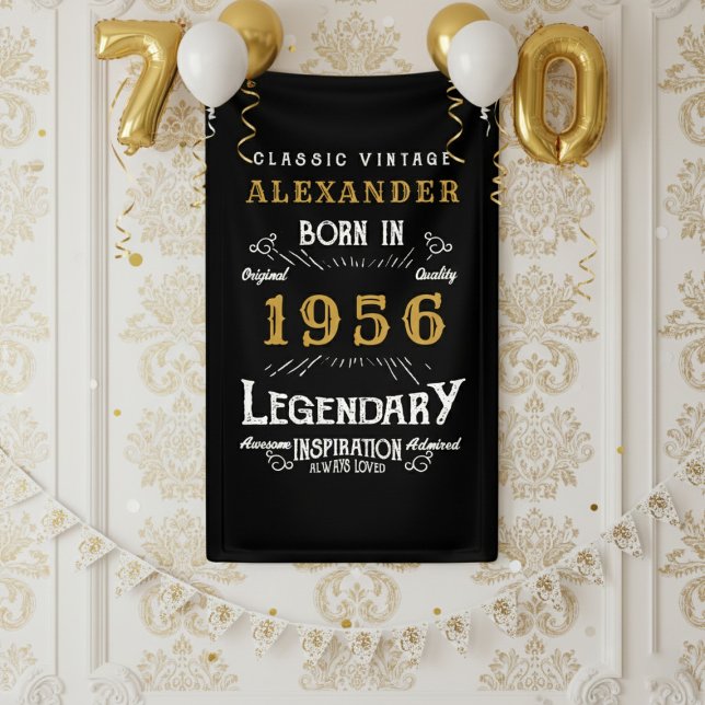 Banderoles Anniversaire personnalisé 70 ans Né en 1956 Soirée (1956 wall banner against a white and gold wall.)
