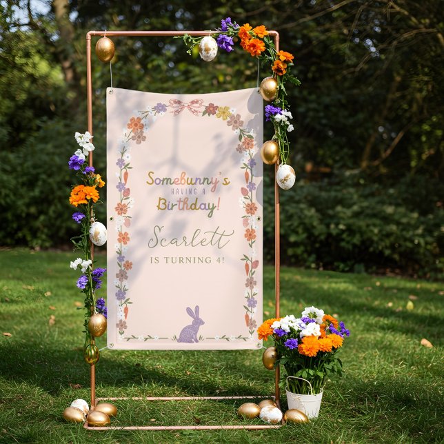 Banderoles Bunny de Pâques floral Somebunny a un anniversaire (Floral Easter Bunny Somebunny’s Having a Birthday Banner)