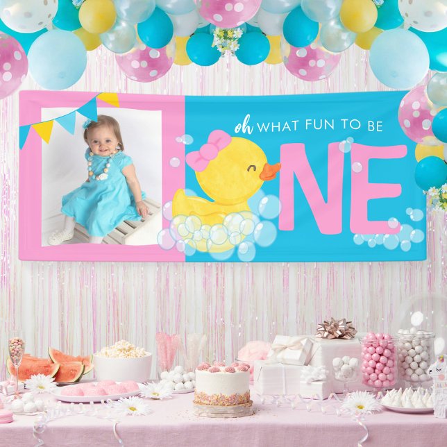 Banderoles Fille Bleu Aquarelle Canard Oh Quelle Fun Photo Pa (Girl Ducky Fun to be One Photo Picture Hanging Vinyl Banner in Blue and Pink)