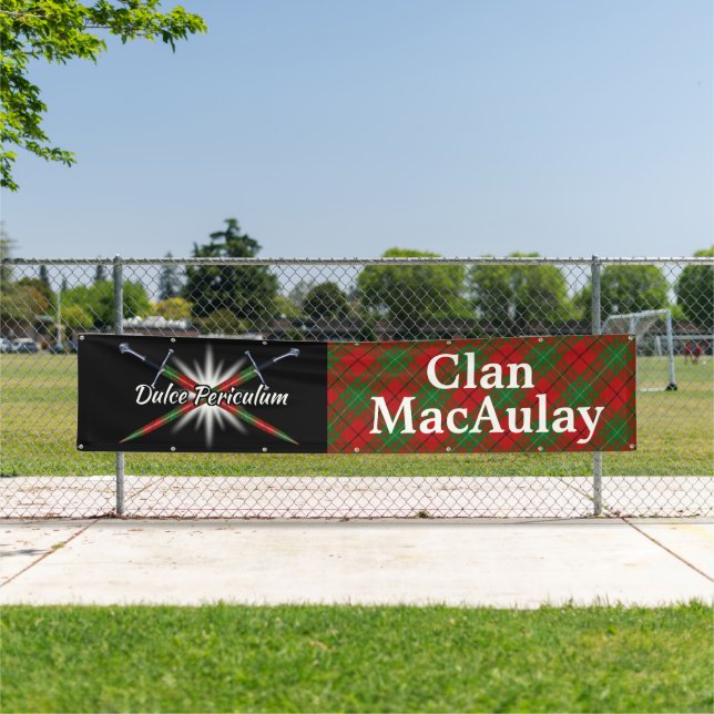 Banderoles Highland Festival Clan MacAulay 2 Tent Banner (En situation)