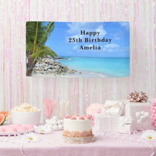 Banderoles Joyeux Anniversaire sur une magnifique plage tropi