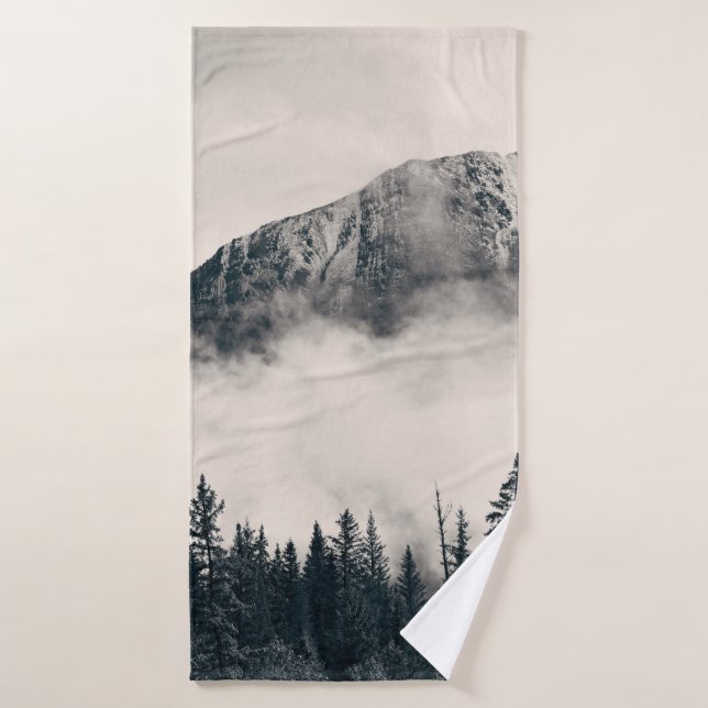 Banff Nationalpark nebelige Berge und Wälder in  Badehandtuch (Badehandtuch)