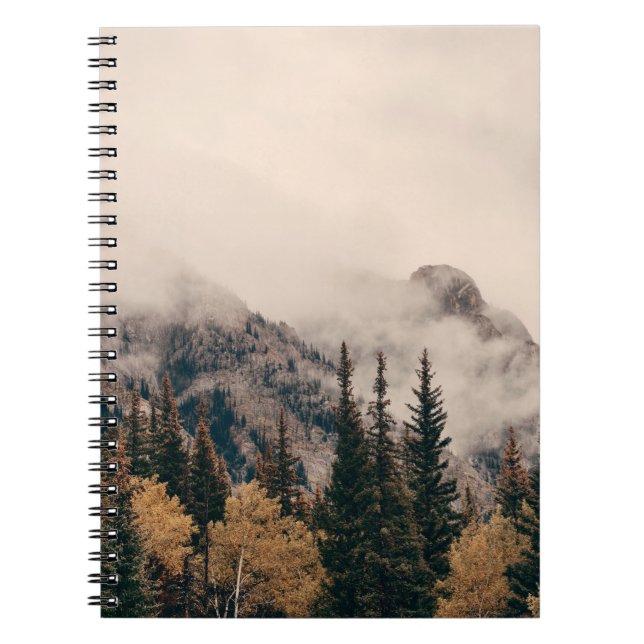 Banff Nationalpark nebelige Berge und Wälder in Notizblock (Vorderseite)