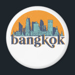 Bangkok Thailand Retro City Skyline City Art Magnet<br><div class="desc">Vintages und retro City Design mit wunderschöner Skyline, touristischer Attraktion und Stadtbild. Cooler Wolkenkratzer und Gebäude Silhouette Illustrationen für Touristen und Reisende. Ideal als Souvenir, um Zuhause zu bringen, wenn Sie durch die Welt reisen. Rett die Erinnerung an deine Reise und Ferien mit Familie und Freunden. Die Hintergrundfarbe kann auf...</div>