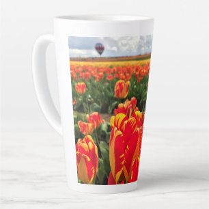 Banja Luka Tulpen mit Heißluftballon Milchtasse