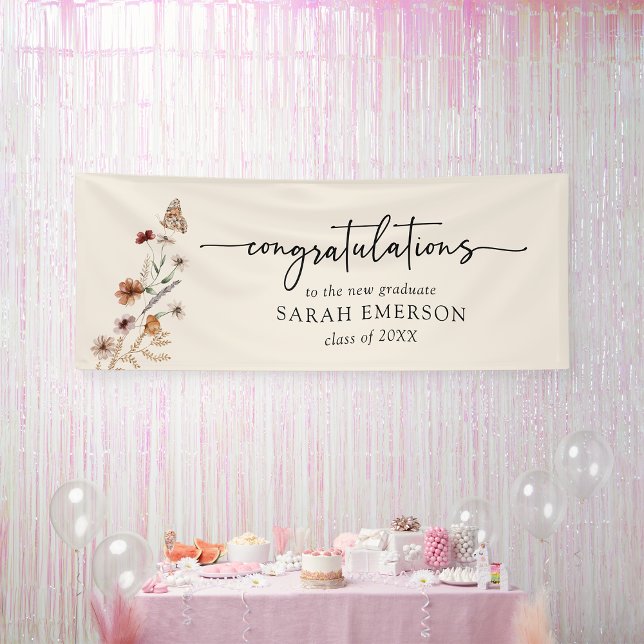 Bannière Floral Graduation (Floral Graduation Banner with Butterfly by Painted Paperie
)