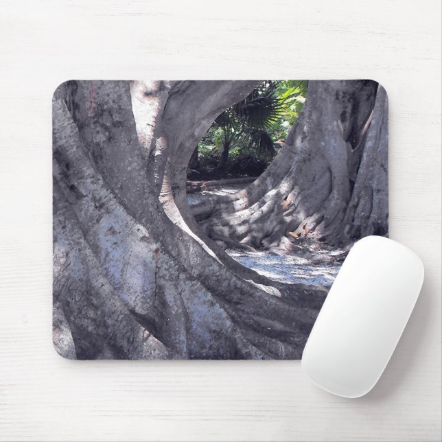 Banyan Trees Mousepad (Mit Mouse)