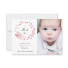 Baptême des fleurs roses poussiéreuses en carte de