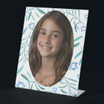 Bar Bat Mitzvah Jewish Wedding Botanicals Custom Sockelschild<br><div class="desc">Perfektes individuelles Zeichen für eine Fledermausmitzvah, Bar mitzvah oder andere jüdische Feier! Handgemachte Aquarellkunst für Sie! Vollständig anpassbar! Klicken Sie auf "Personalisieren" oben, um Ihr eigenes Foto hinzuzufügen. Klicken Sie auf "Bearbeiten mit dem Entwurfstool", um Text, Farben und Einstellungen anzuzeigen. Karo in meinem Shop für verschiedene Zeichentypen und -farben. VIELEN...</div>