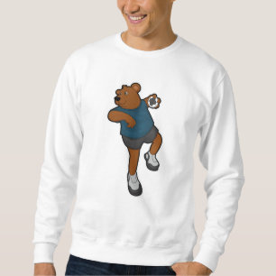 Bär beim Handballspieler mit Handball Sweatshirt