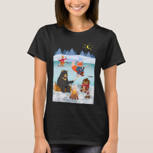 Bär fischt am Flussufer T-Shirt