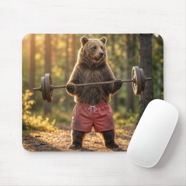 Bär hebt Gewichte in einem sonnigen Wald Mousepad (Mit Mouse)