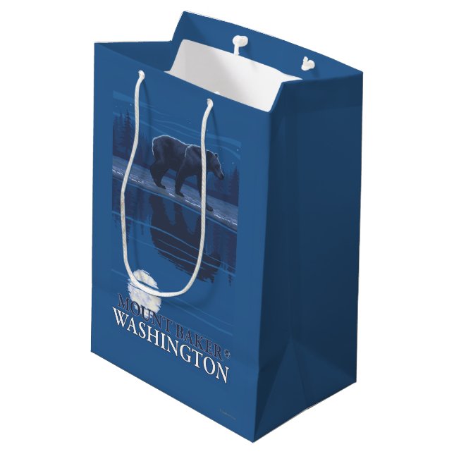 Bär im Mondschein - Berg-Bäcker, Washington Mittlere Geschenktüte (Rückseite Schrägansicht)