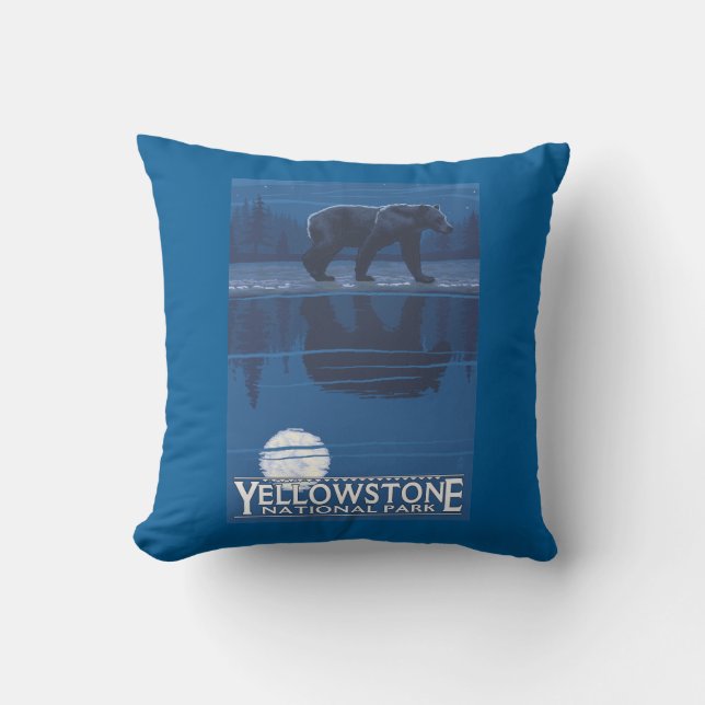 Bär im Mondschein - Yellowstone Nationalpark Kissen (Vorderseite)