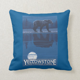 Bär im Mondschein - Yellowstone Nationalpark Kissen