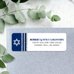 Bar Mitzvah Navy Blue Silver Tallit Rücksendeadres<br><div class="desc">Seien Sie stolz, freuen Sie sich und feiern Sie diesen Meilenstein Ihres Lieblings-Bar Mitzvah, wenn Sie dieses coole, einzigartige, moderne, personalisierte Rücksendelabel verwenden! Fett, marineblau und grau Typografie, ein weißer Stern von David und ein marineblau und silber Glitzer gestreift tallit inspiriert Grafik-Overlay einen einfachen, weißen Hintergrund. Personalisieren Sie den benutzerdefinierten...</div>