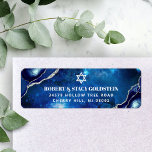 Bar Mitzvah Navy Watercolor Agate Rücksendeadresse<br><div class="desc">Seien Sie stolz, freuen Sie sich und feiern Sie diesen Meilenstein Ihres Lieblings-Bar Mitzvah, wenn Sie dieses coole, einzigartige, moderne, personalisierte Rücksendelabel verwenden! Weiße Typografie und Star of David überlagern einen tiefblauen galaxischen Aquarellhintergrund mit marineblau agate akzentuiert mit Imitaten silbernen Venen. Personalisieren Sie den benutzerdefinierten Text mit Ihrem Namen und...</div>