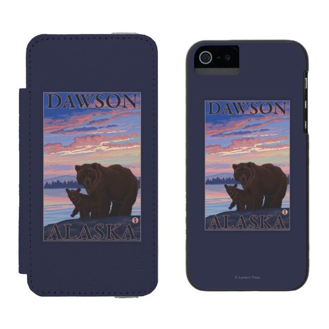 Bär und CUB - Dawson, Alaska Incipio iPhone Geldbeutel-Hülle (Seite an Seite)