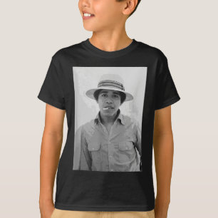 Barack Obama Retro Vintager junger Obama raucht in T-Shirt