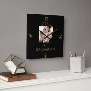 Barbarian Warrior Personalisiert Quadratische Wanduhr