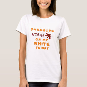 Barbecue-Fleck auf meinem weißen T-Shirt