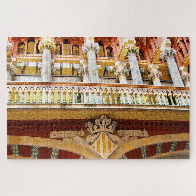 Barcelona Spanien Farbenfrohe Architektur Foto (Horizontal)