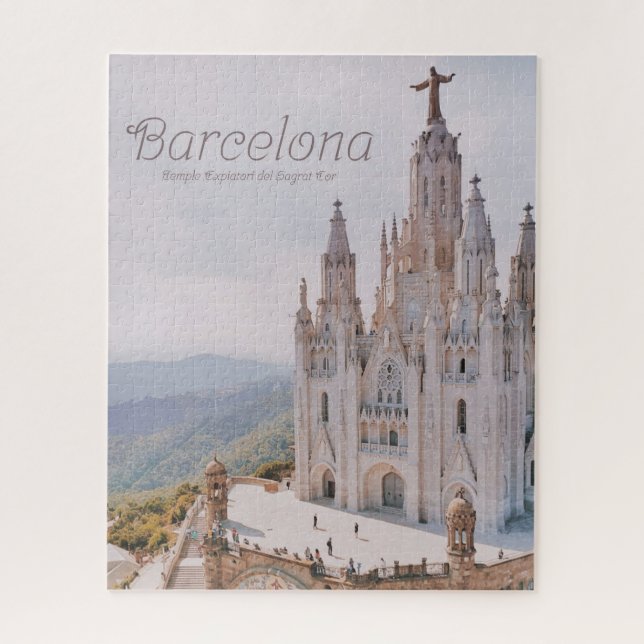 Barcelona Spanien Tempel Expiatori del Sagrat Cor (Vertikal)