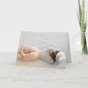 BARE HINTERN G-STRING STRAND MÄDCHEN GEGENSTÄNDIG  KARTE