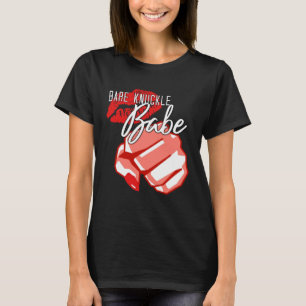 Bare Knuckle Boxing Babe mit Lippenstift und polie T-Shirt