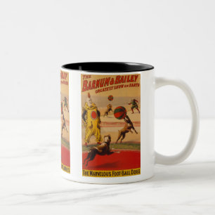 Barnum u. Bailey - erstaunliche Fußball-Hunde Zweifarbige Tasse