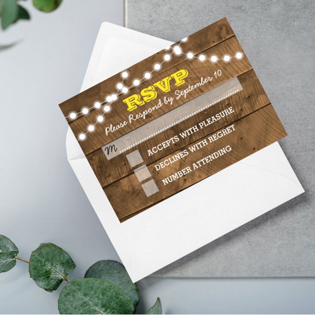 Barnwood Lights Gold Wedding Carte RSVP (Créateur téléchargé)