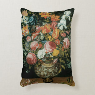Barockes Stillleben mit Blumen in einer Vase Dekokissen