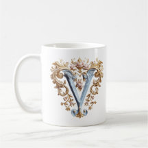 Baroque Initial 'V' Tasse für eine Kaffeeprinzessi