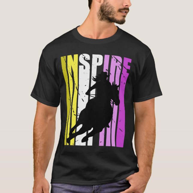 Barrel Racing Fierce Cowgirl Western Pink Yell T-Shirt (Vorderseite)