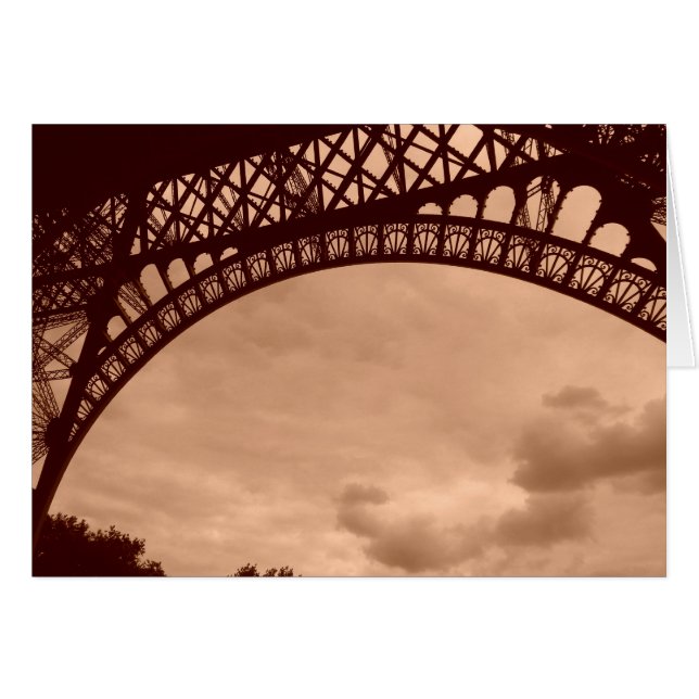 bas de la tour effiel (Devant horizontal)