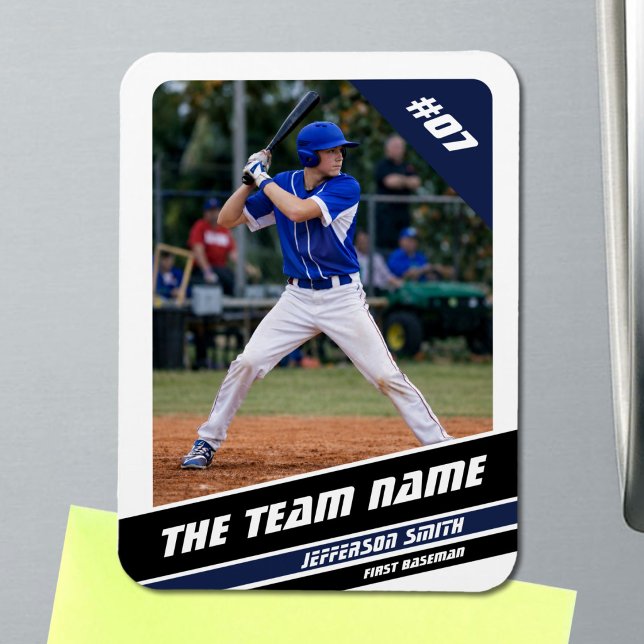 Baseball Player Anpassbar White Blue Magnet (Baseball Player Magnet in White with Custom Team Name and Black Blue Stripes)